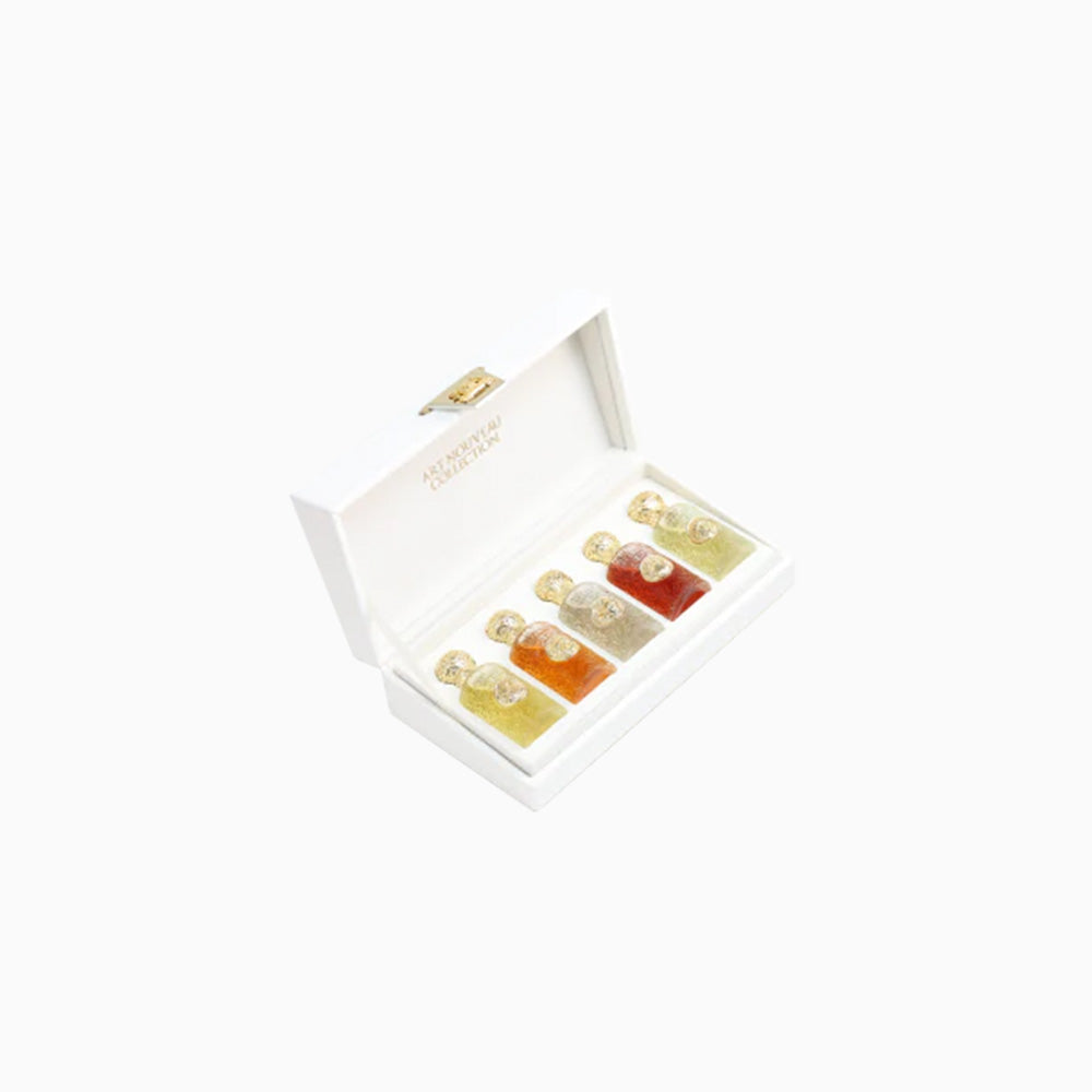Privileged Set Art Nouveau  - Extracts
